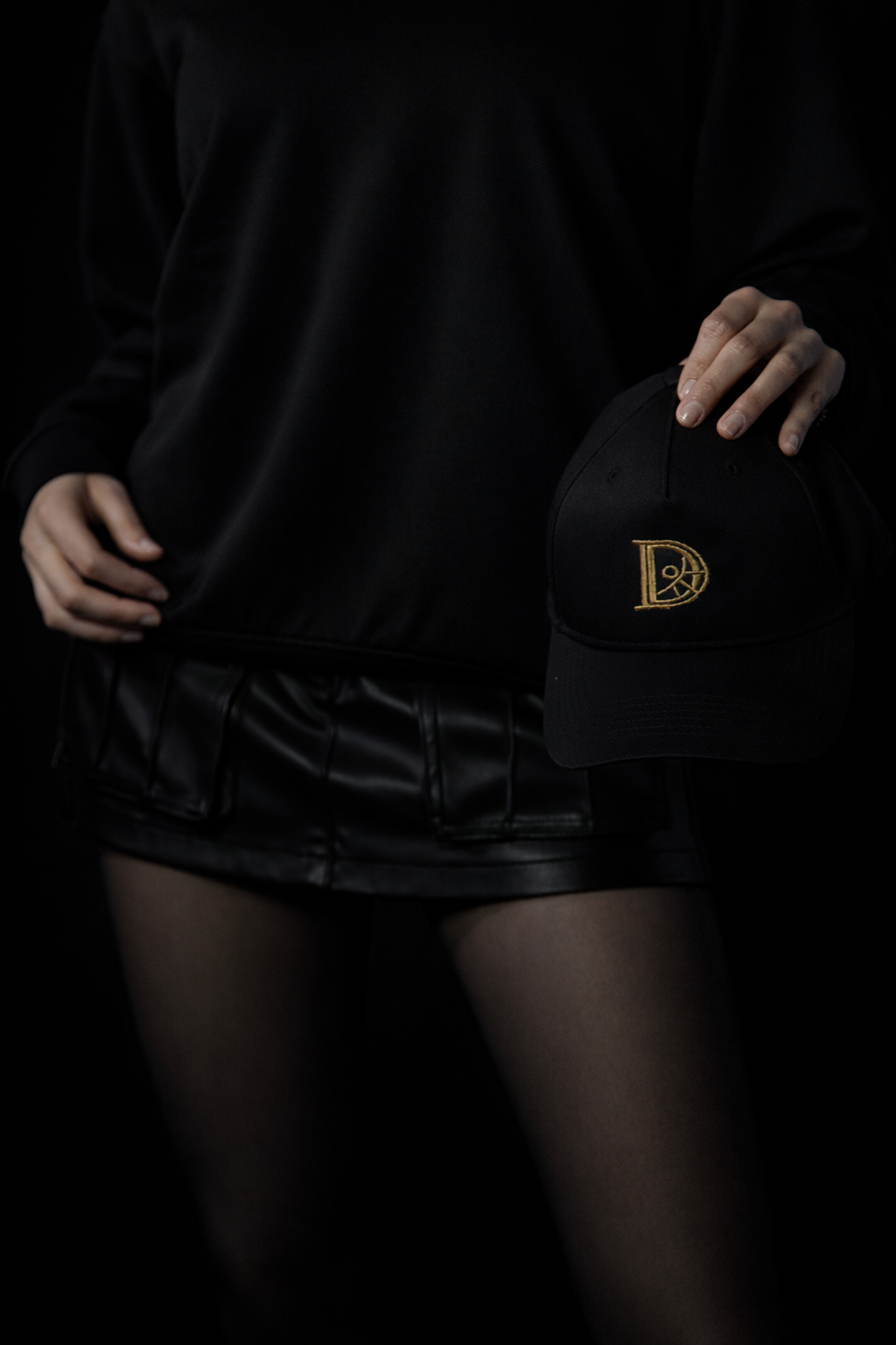 DOMYNUS Signature Cap – Black
